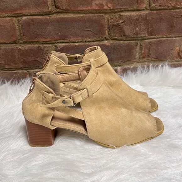 Tan Faux Suede Women’s Peep Toe Block Heel Shoe Size 12 - Picture 1 of 11